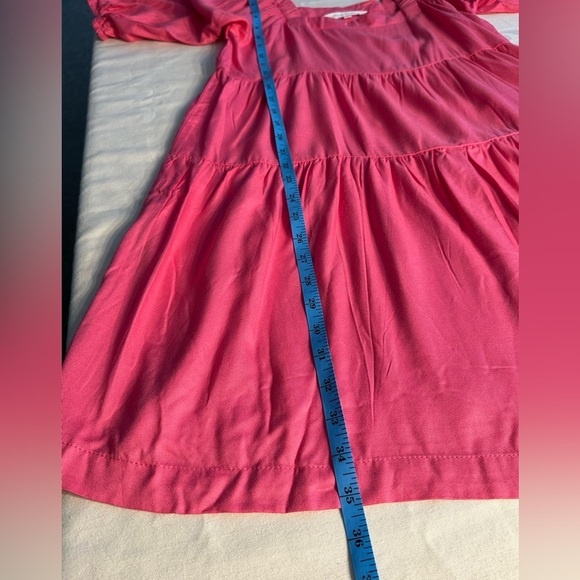 Beyond Words Size Small Pink Tiered Dress w/Adjustable Sleeves. - Picture 7 of 9